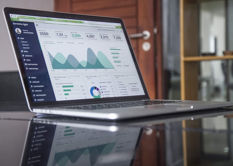 Excel vs CRM : Quand votre fichier client freine-t-il votre croissance ?